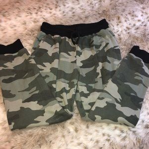 camo joggers